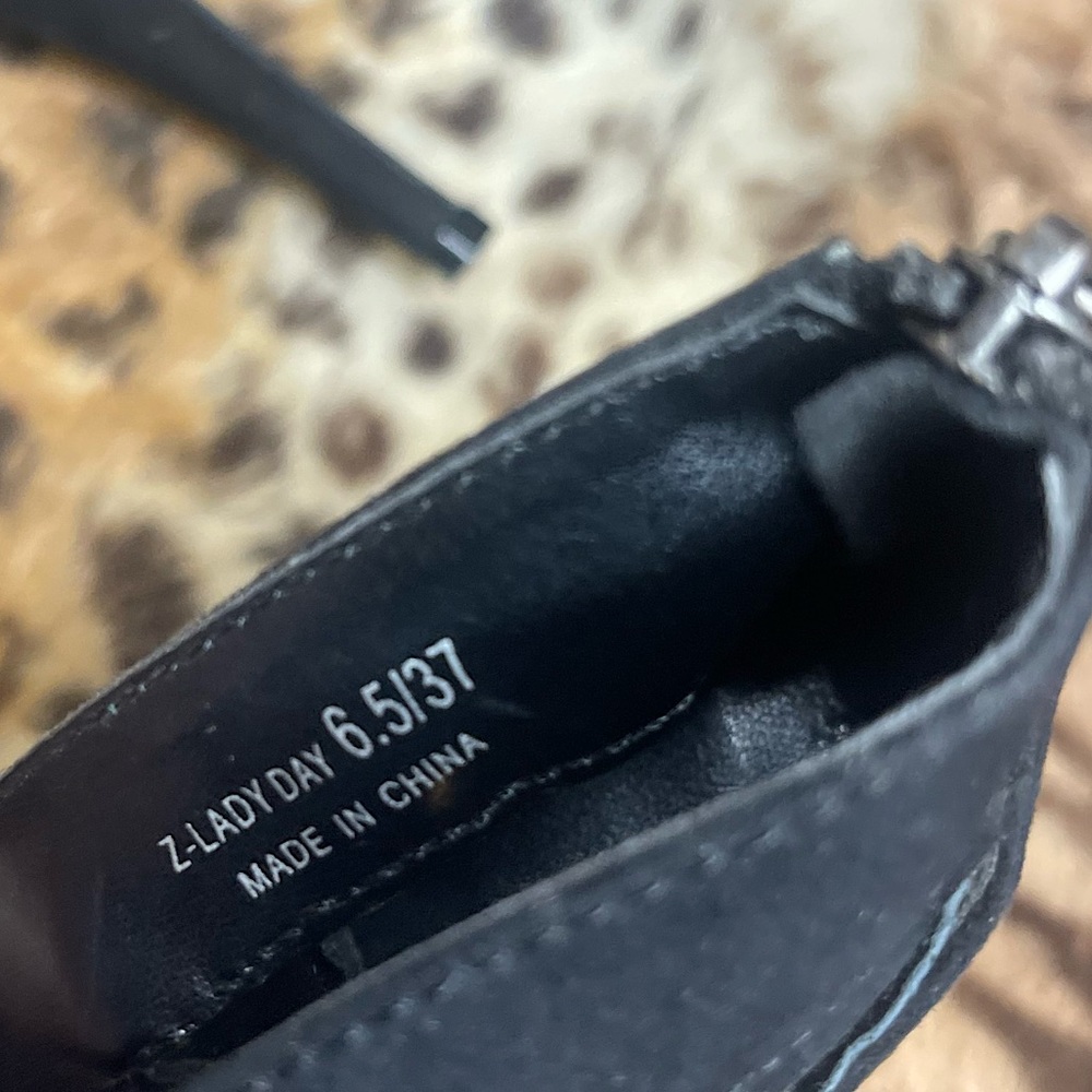3/$20 💥 Chinese Laundry Strappy Lace-up Black Heels | Size 6.5 - Picture 9 of 10